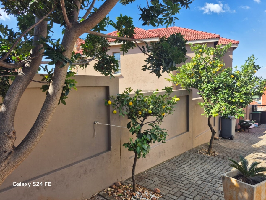 3 Bedroom Property for Sale in Boschdal North West